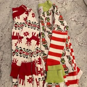 Lot of two (2) Hanna Andersson Christmas long Johns in Size 3 (90)